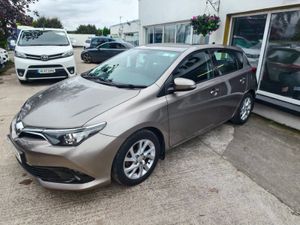 Toyota Auris 1.4 D-4d (90) 5Dr Aura - Image 4