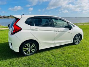 Honda Fit DAA-GP5 - Image 4
