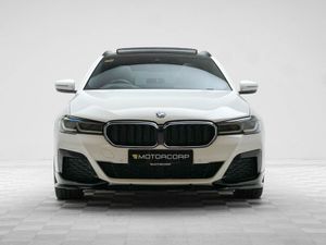 BMW 5-Series 530E TOURING M SPORT PRO *HUGE SPEC* - Image 2