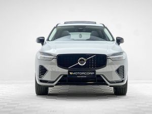 Volvo XC60 PLUS T6 RECHARGE - Image 2