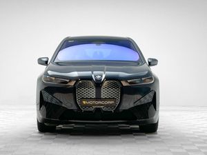 BMW iX 40 M SPORT - Image 2