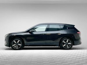 BMW iX 40 M SPORT - Image 4