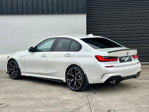 2020 BMW 320D AUTO MSPORT MPERFORMACE - Image 4