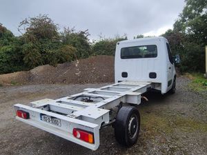 2019 Opel Movano cab and chassis - Image 4