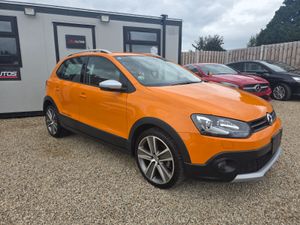 Volkswagen Polo Up Automatic - Image 2