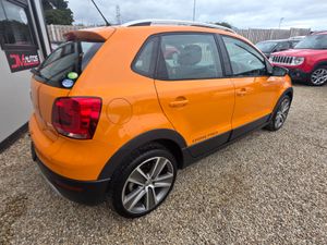 Volkswagen Polo Up Automatic - Image 4