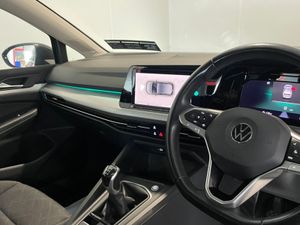 Volkswagen Golf SE TECH TDI 2.0 - Image 3
