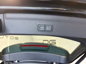 Audi Q3 LOW MILEAGE- 35TDI 150 S-TRONIC SE 4DR AUT - Image 2