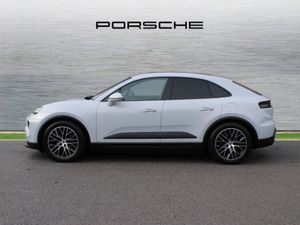 Porsche Macan 4 Electric - Image 3