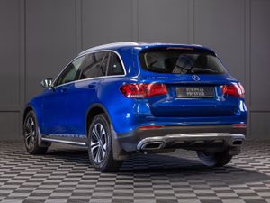192 Mercedes-Benz GLC 220d 4Matic - Image 4