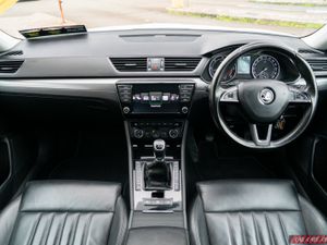 🔥 2017 Skoda Superb 1.6 TDI 120 BHP 🔥 - Image 3