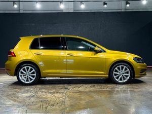 Volkswagen Golf 1.2 AUTOMATIC - CRUISE CONTROL - R - Image 4