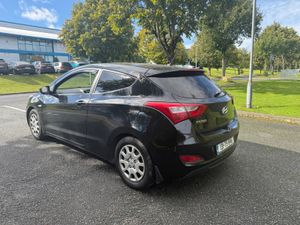 Hyundai i30 2013 Commercial Van - Image 4