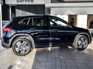 Mercedes-Benz GLA Class 180d Progressive Night Pa - Image 3