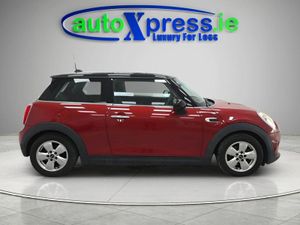 Mini Cooper 1.5 Automatic, Reversing camera - Image 3