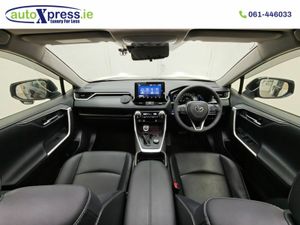 Toyota RAV4 2.5 4WD Automatic, Reversing camera - Image 4