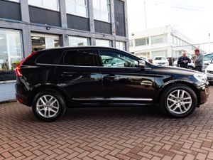 VOLVO XC60 2.0D4 CLASSIC LUXURY 5DR ESTATE AUTOMAT - Image 2