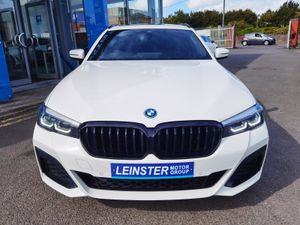 BMW 5 SERIES 530E M SPORT **MASSIVE SPEC!!** - Image 3