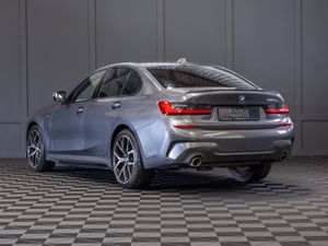 2021 BMW 3-Series 330e M-Sport - Image 4
