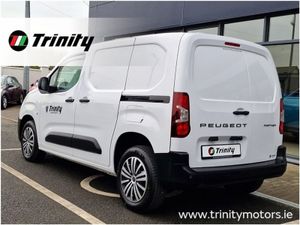 Peugeot Partner Demonstrator TOP Spec Partner PRO - Image 3