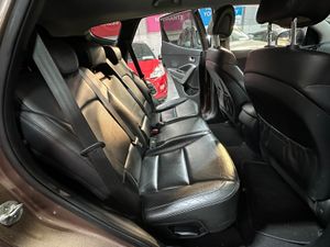 2015 Hyundai Santa Fe2.2 CRDi 7-seat 4WD Executive - Image 4