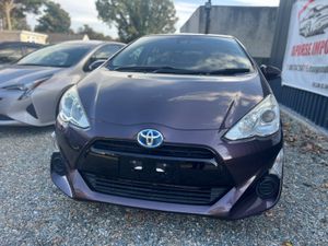 Toyota Aqua **2016** - Image 2