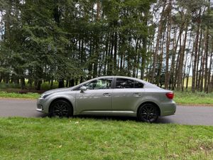 Toyota Avensis 2013 Diesel - Image 4