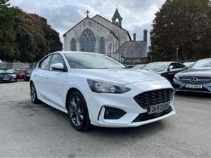 Ford Focus 1.5Tdci ST-LINE EDITION - Image 4