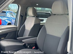 Volkswagen Multivan Life Auto Phev 218BHP LOH  17 - Image 4