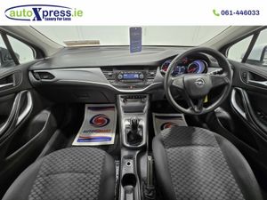 Opel Astra 1.4 - Image 2