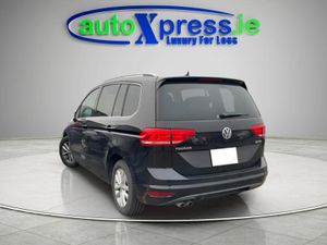 Volkswagen Touran 2.0 TDI Automatic, Reversing cam - Image 3