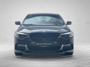 BMW 5-Series 520D M SPORT - Image 2