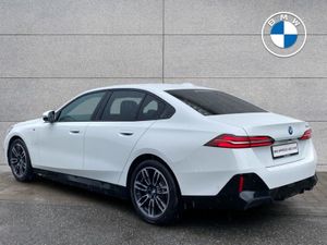 BMW 5 Series 530e M Sport Saloon - Image 3