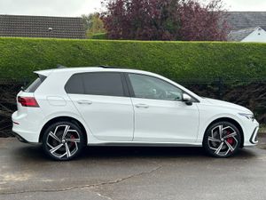 21 Volkswagen Golf 1.4 Hybrid GTE €23000 inc Vrt - Image 3
