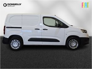 Toyota Proace City L1 Diesel Icon - Image 4