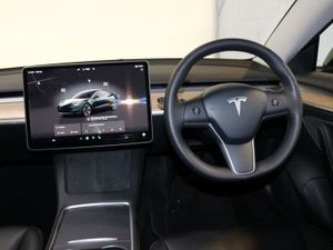 Tesla Model 3 RWD - Image 4