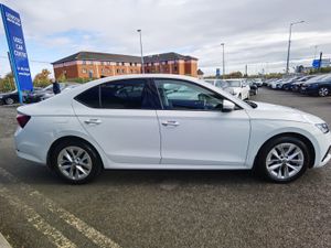 SKODA OCTAVIA 2.0TDI AMBITION 115BHP - Image 4