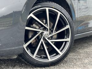 Volkswagen Golf LIFE TDI - Image 3