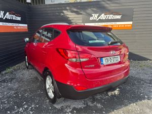 Hyundai ix35 1.7 EXECUTIVE 5DR - Image 2