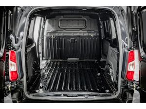 Peugeot Partner Pro Plus 1.5 Diesel 100HP 650kg €2 - Image 2
