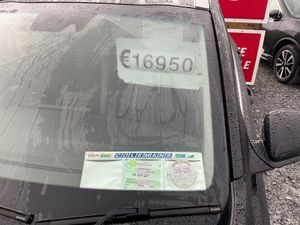 KIA STONIC 1.6 DIESEL K3 SAT-NAV REVERSING CAMERA - Image 4