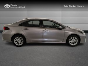 Toyota Corolla HYBRID LUNA SAL - Image 3