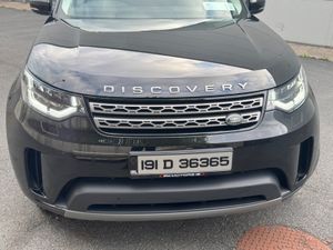 Land Rover Discovery 2019 7 seater leather - Image 3