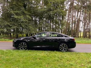 Opel Insignia 2022 Grand 1.5 Diesel - Image 4