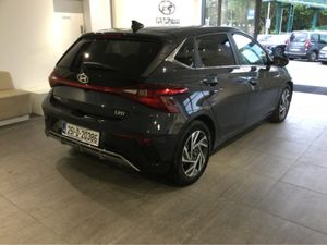 Hyundai i20 DELUXE PLUS AUTOMATIC - Image 2