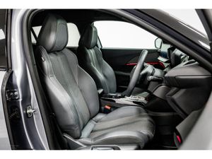 Peugeot 2008 E-GT 50kWh Auto 136HP - Image 3
