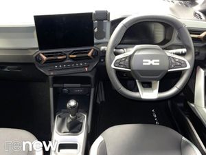 Dacia Duster TCe 130 Extreme - Image 2