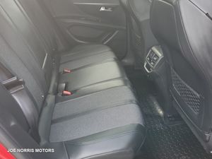Peugeot 3008 ALLURE 1.5 BLUE HDI130 - Image 4