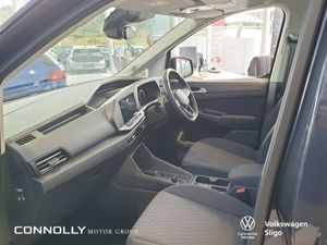 Volkswagen Caddy Maxi Life 5 yrs Warranty  2.0 TD - Image 4