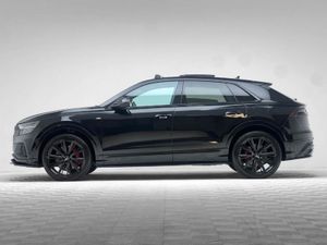 Audi Q8 COMPETITION 60 TFSI E 462HP QUATTRO *PAN R - Image 4